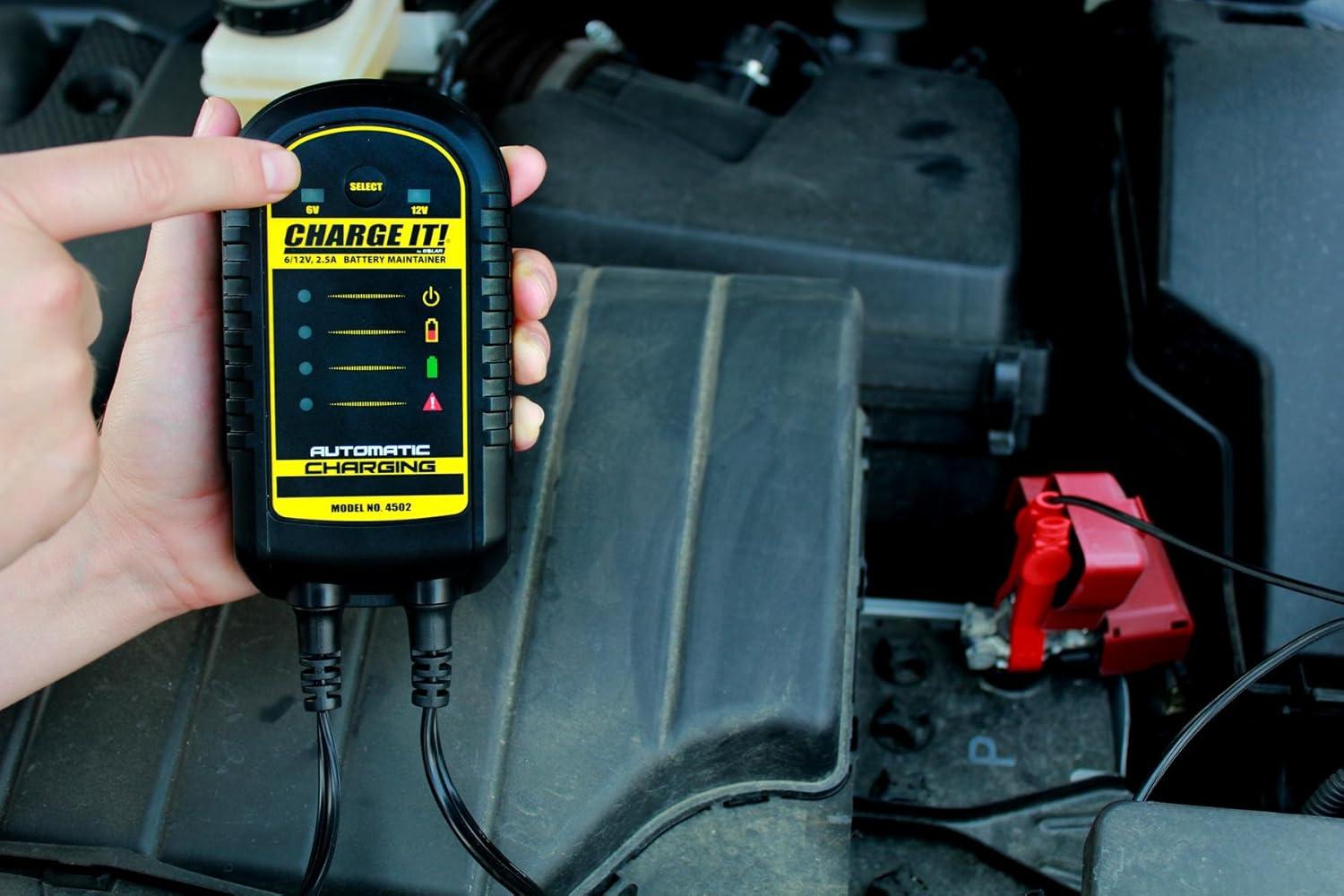 imageClore Automotive CHARGE IT 4501 12 Volt 800mA Battery Maintainer25 Amp